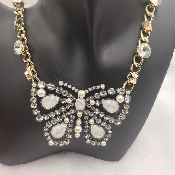 Betsey Johnson Betseyton Gold & Hematite Tone Butterfly Statement Neckla… - Picture 4 of 4